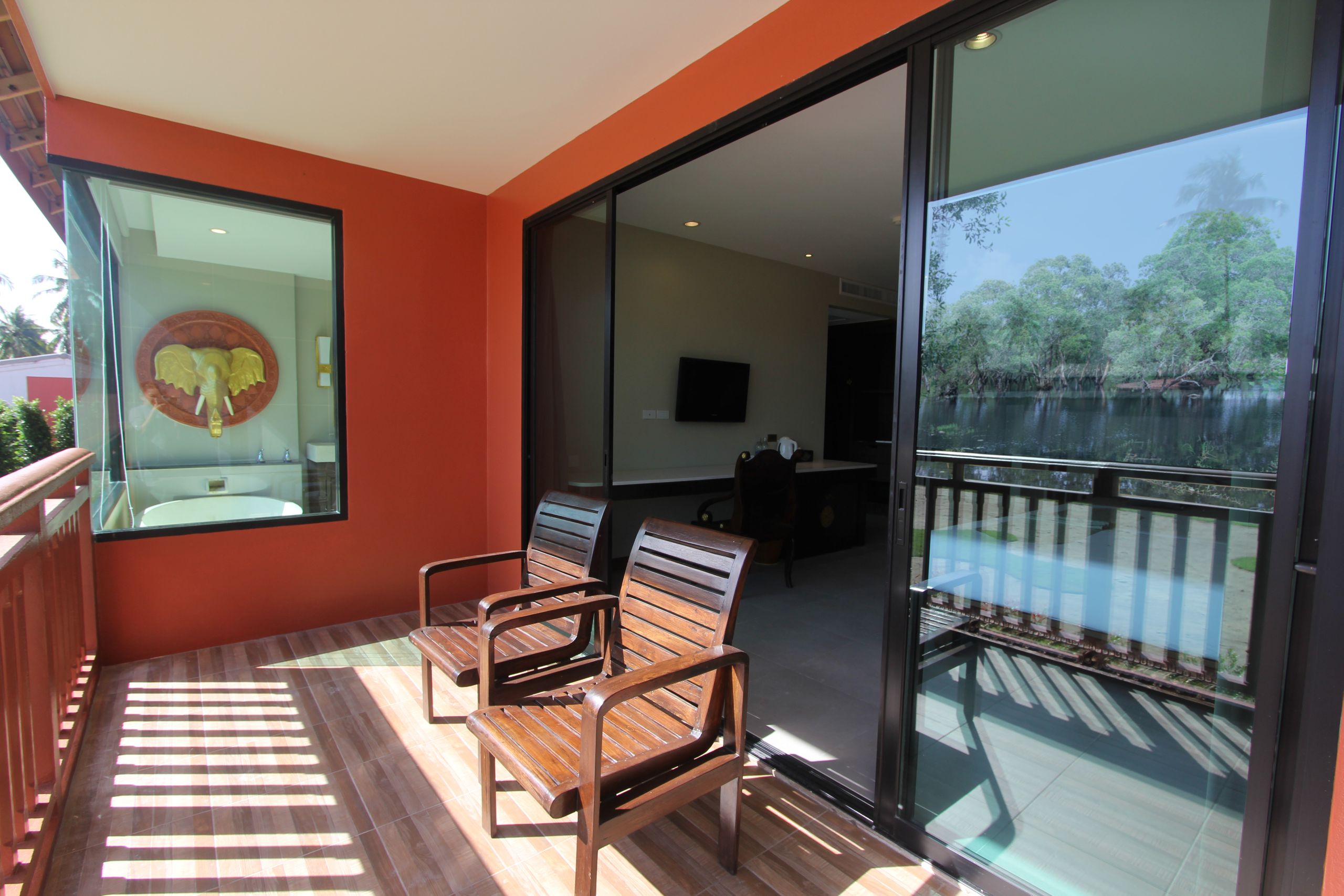 Maikhao Palm Beach Resort