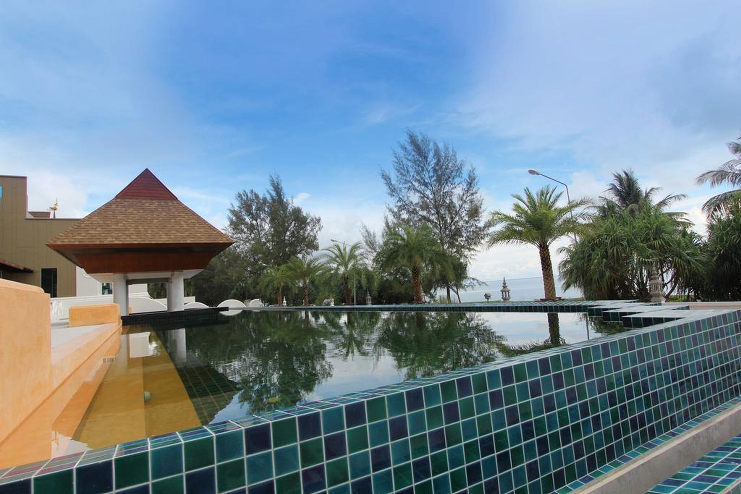 Maikhao Palm Beach Resort