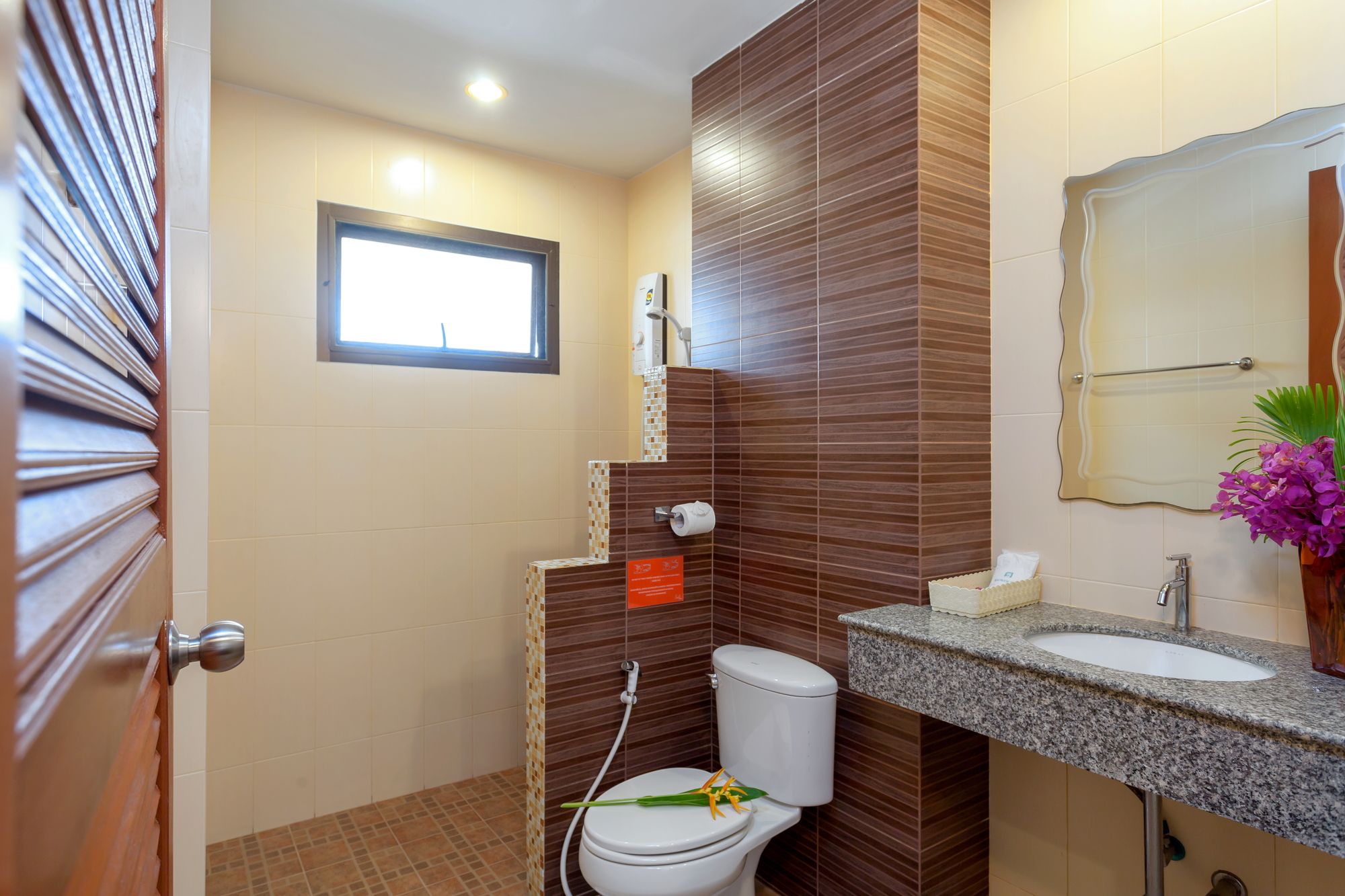 Kata Silver Sand Hotel