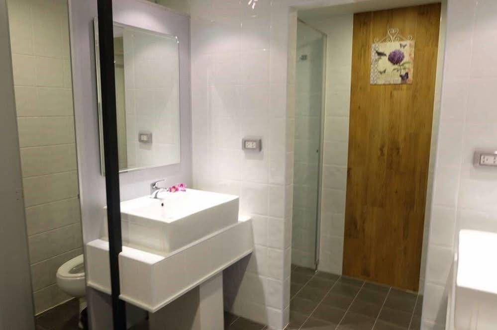 Loma Hostel At Phuket Town