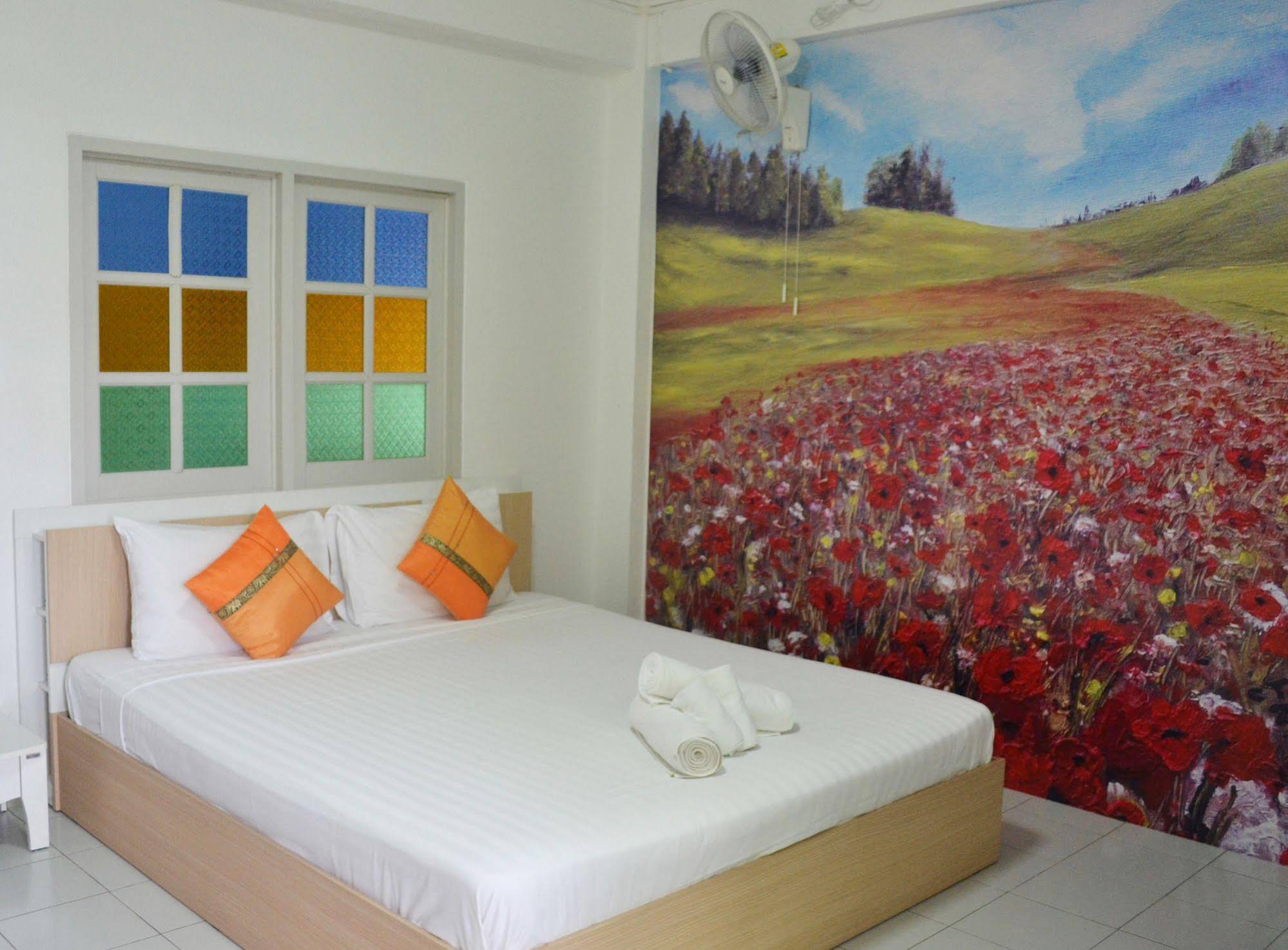 Phuket Art - Chalong