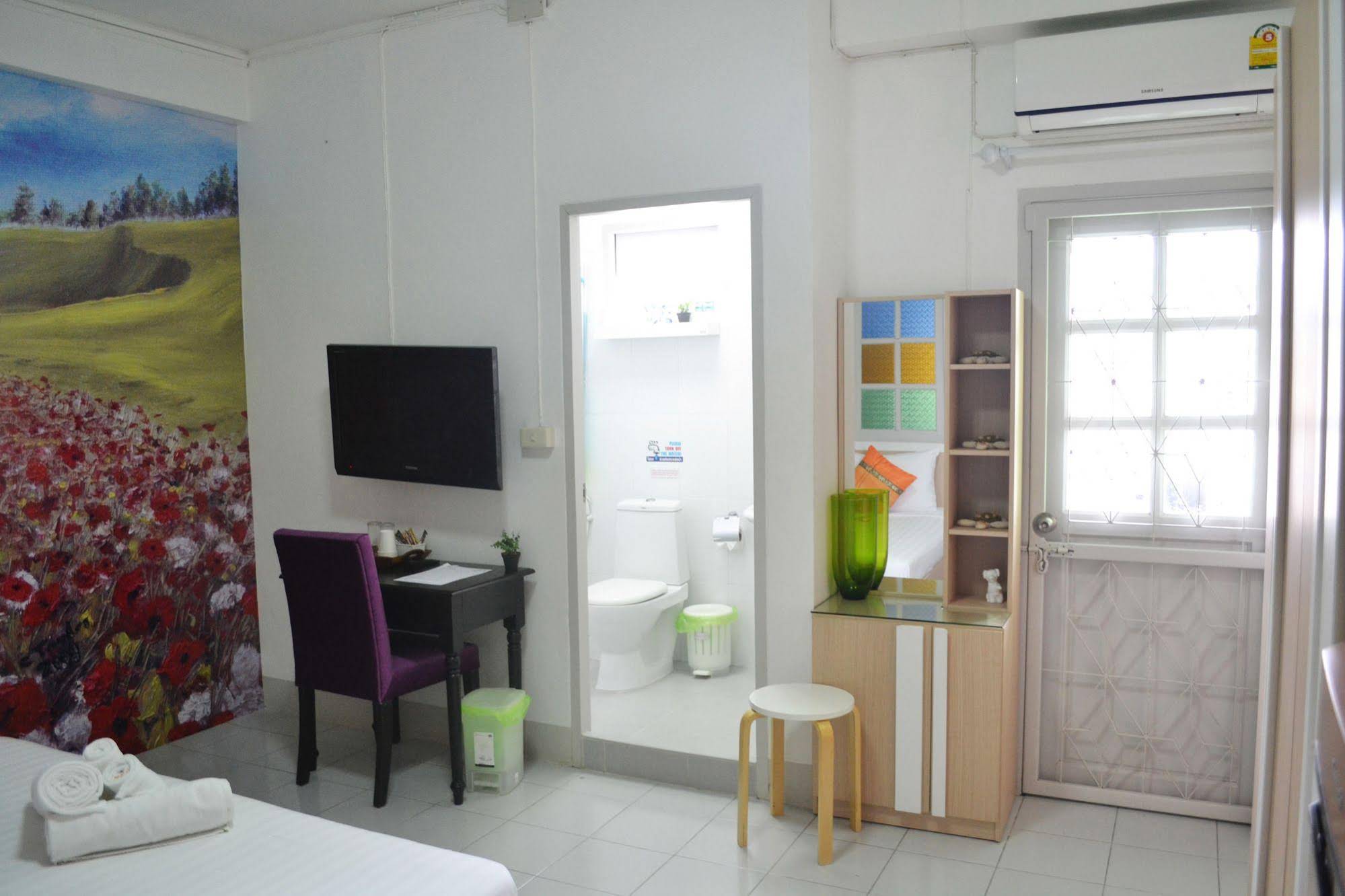 Phuket Art - Chalong