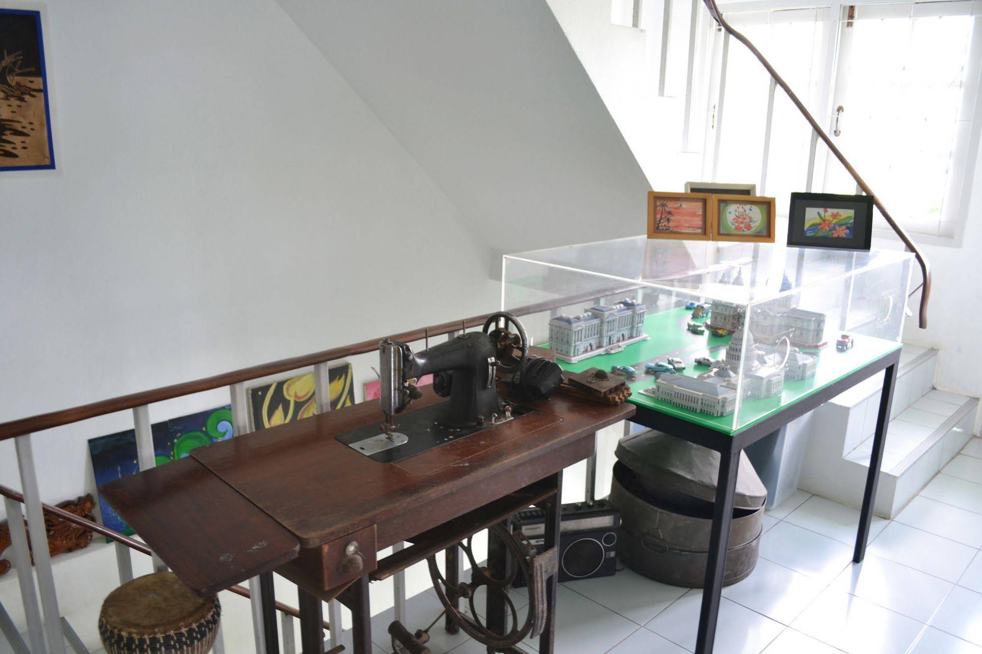 Phuket Art - Chalong