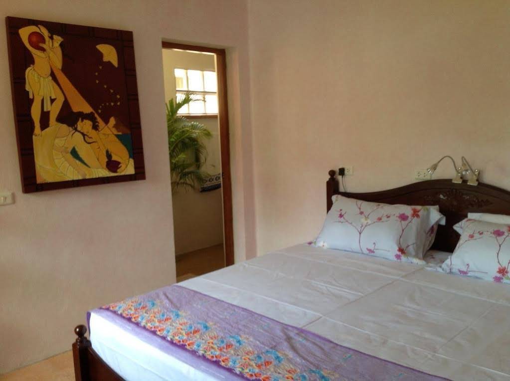 Aree's Lagoon House