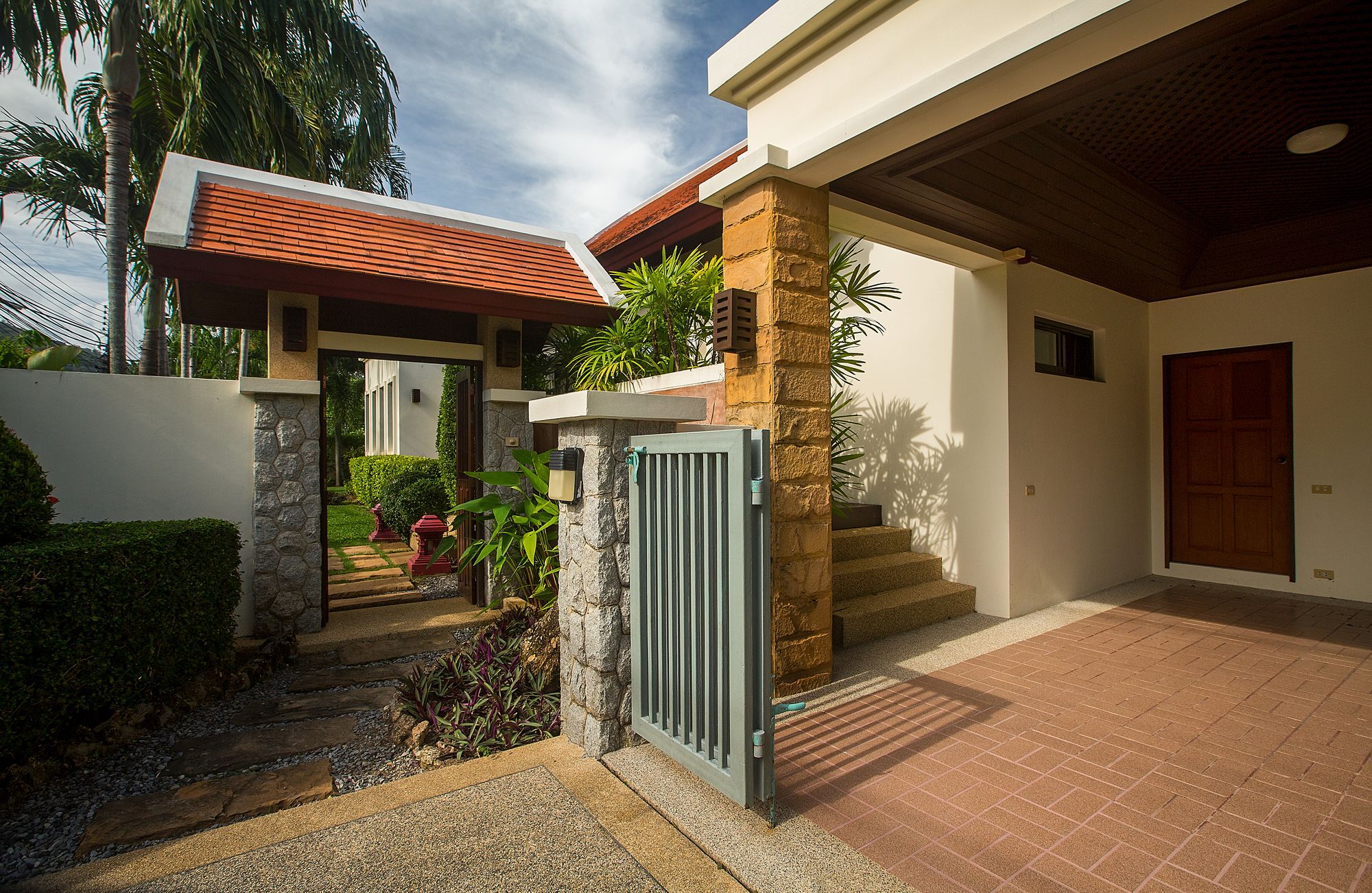 Baan Bua Estate by Tropiclook