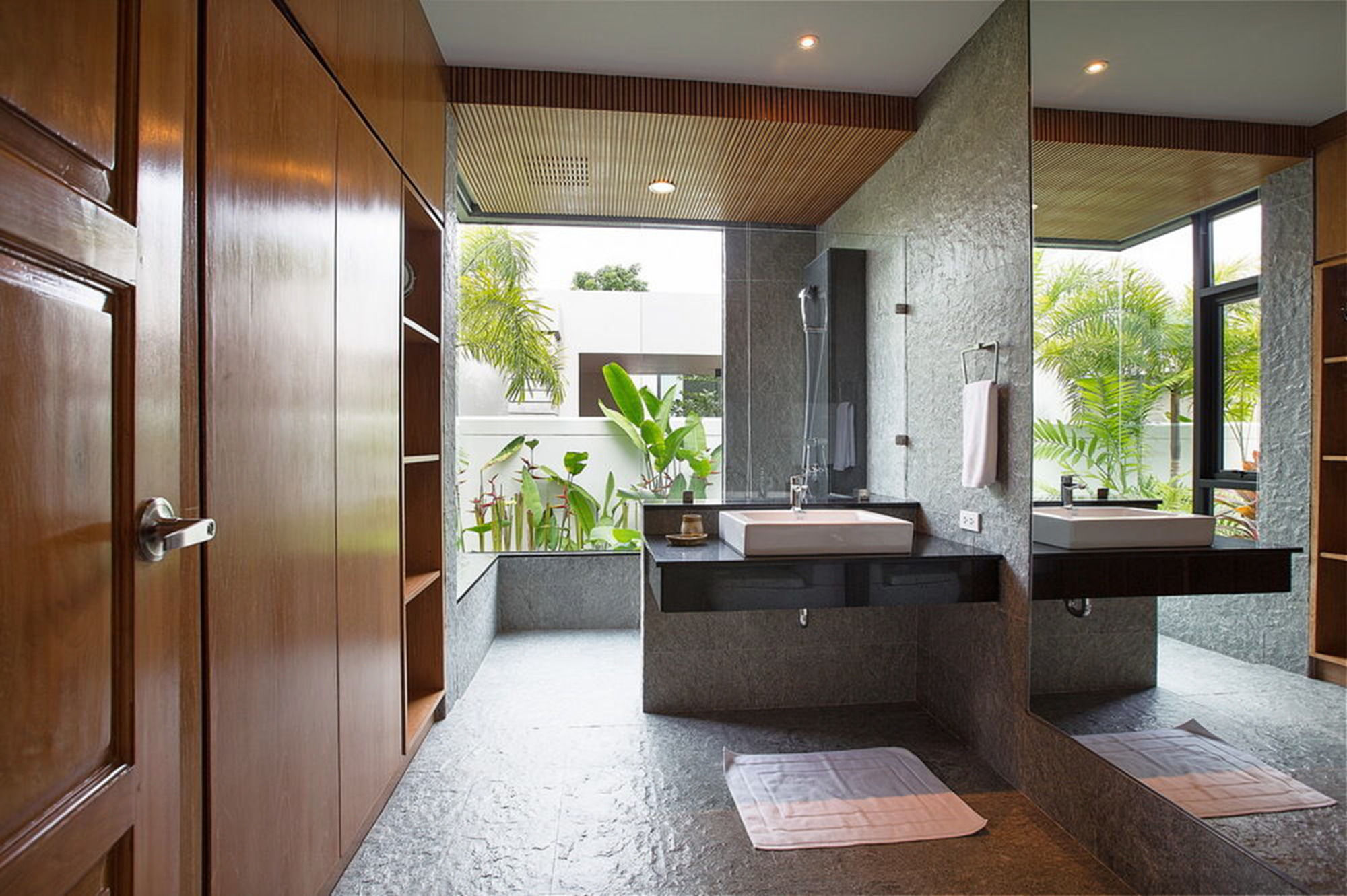 Baan Bua Estate by Tropiclook