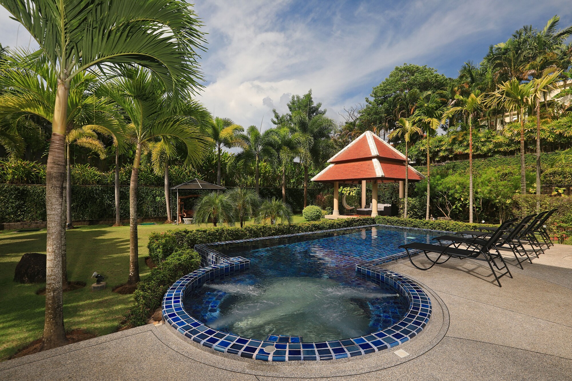 Baan Bua Estate by Tropiclook