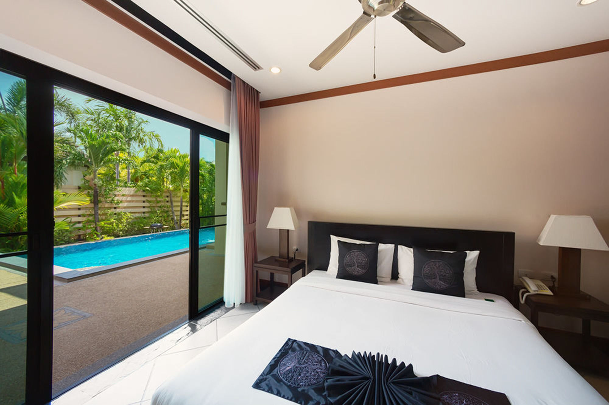 Baan Bua Estate by Tropiclook
