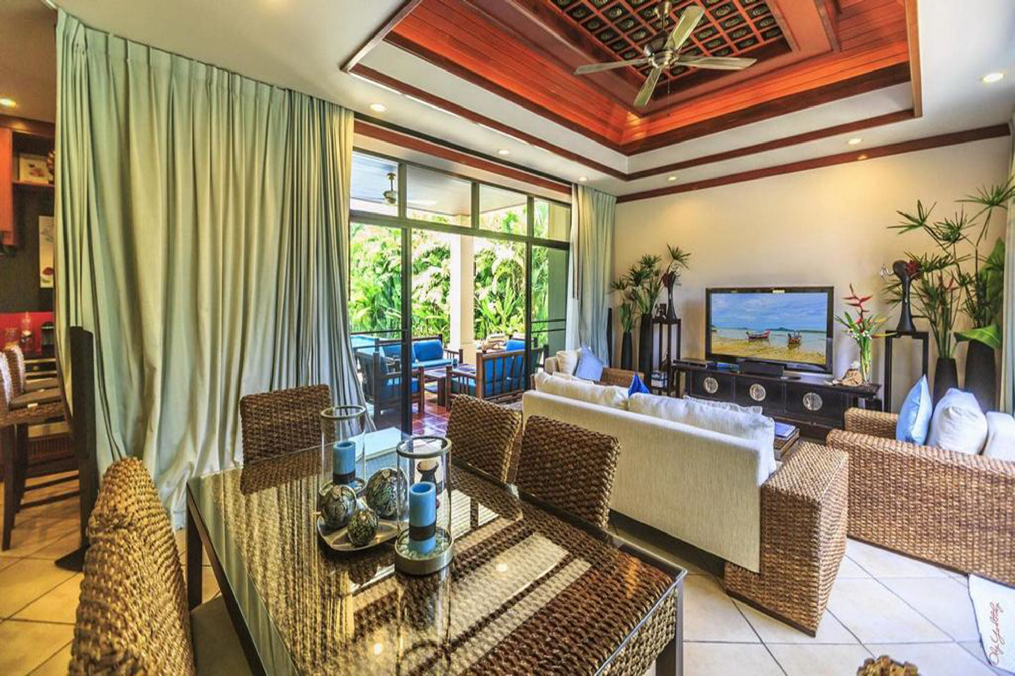 Baan Bua Estate by Tropiclook
