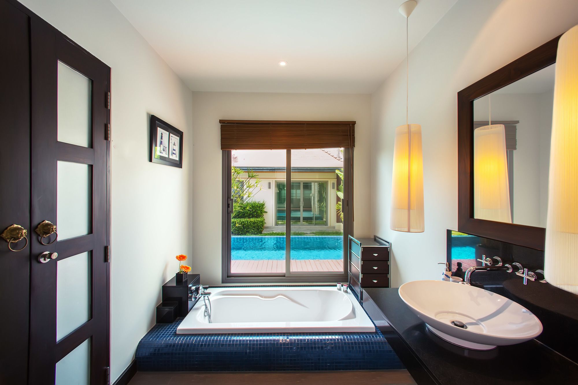 Niche Villas by TropicLook