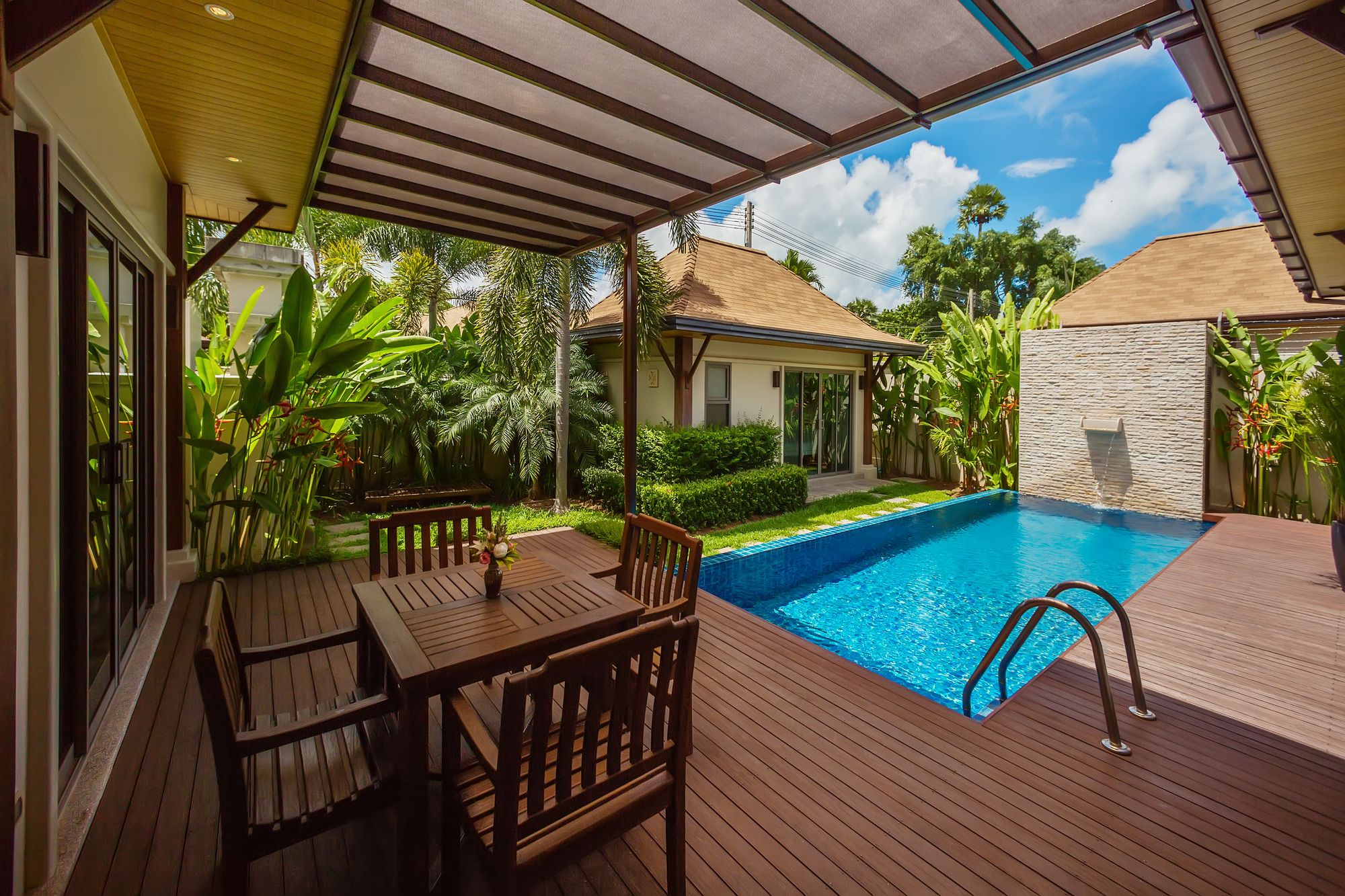 Niche Villas by TropicLook