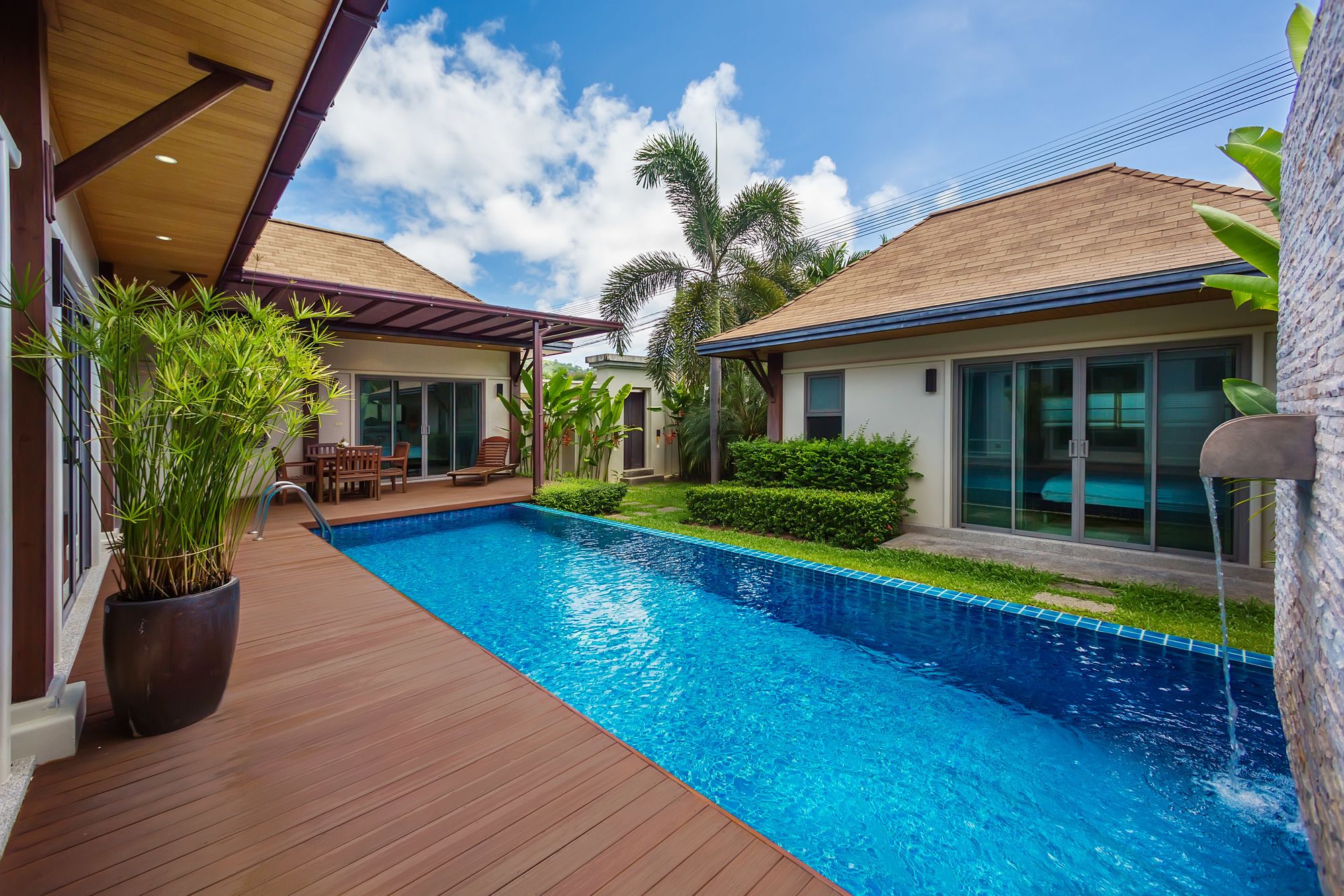 Niche Villas by TropicLook