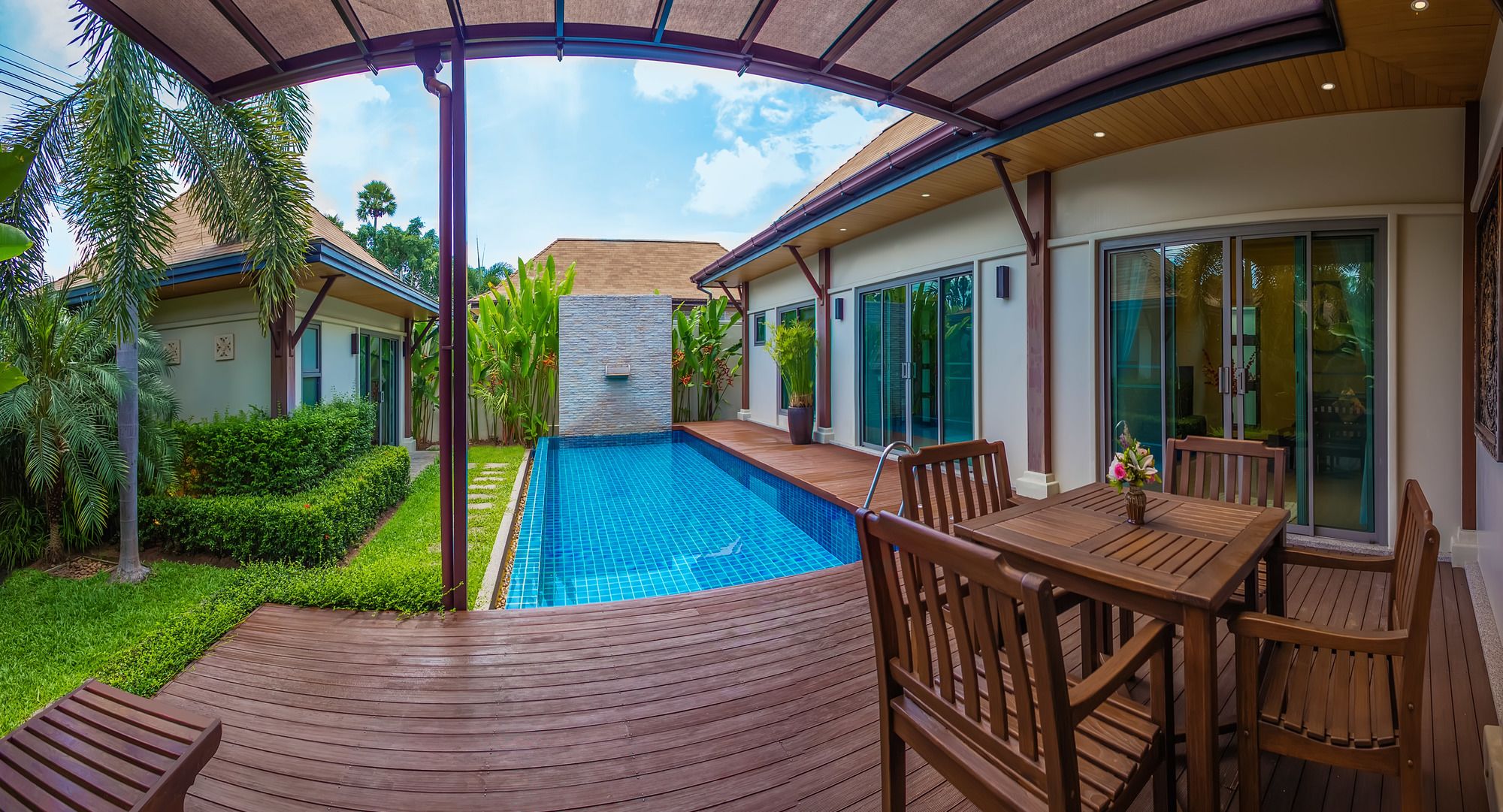 Niche Villas by TropicLook