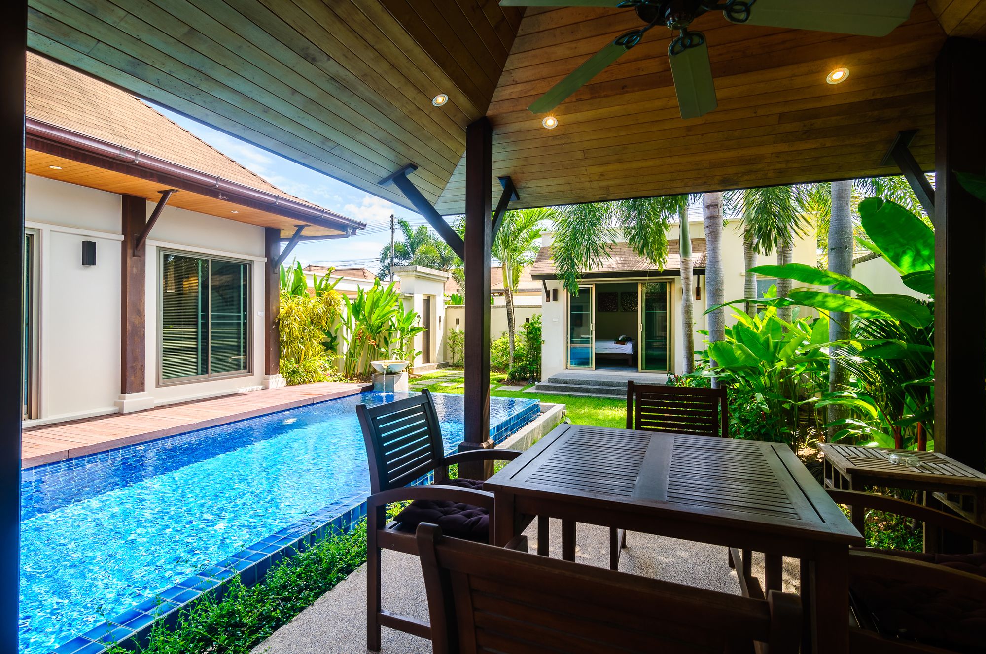 Niche Villas by TropicLook