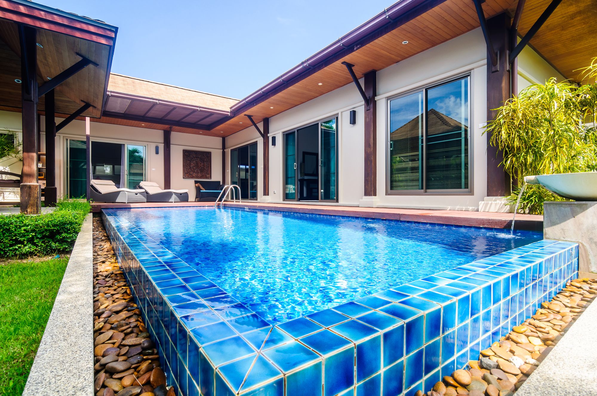 Niche Villas by TropicLook
