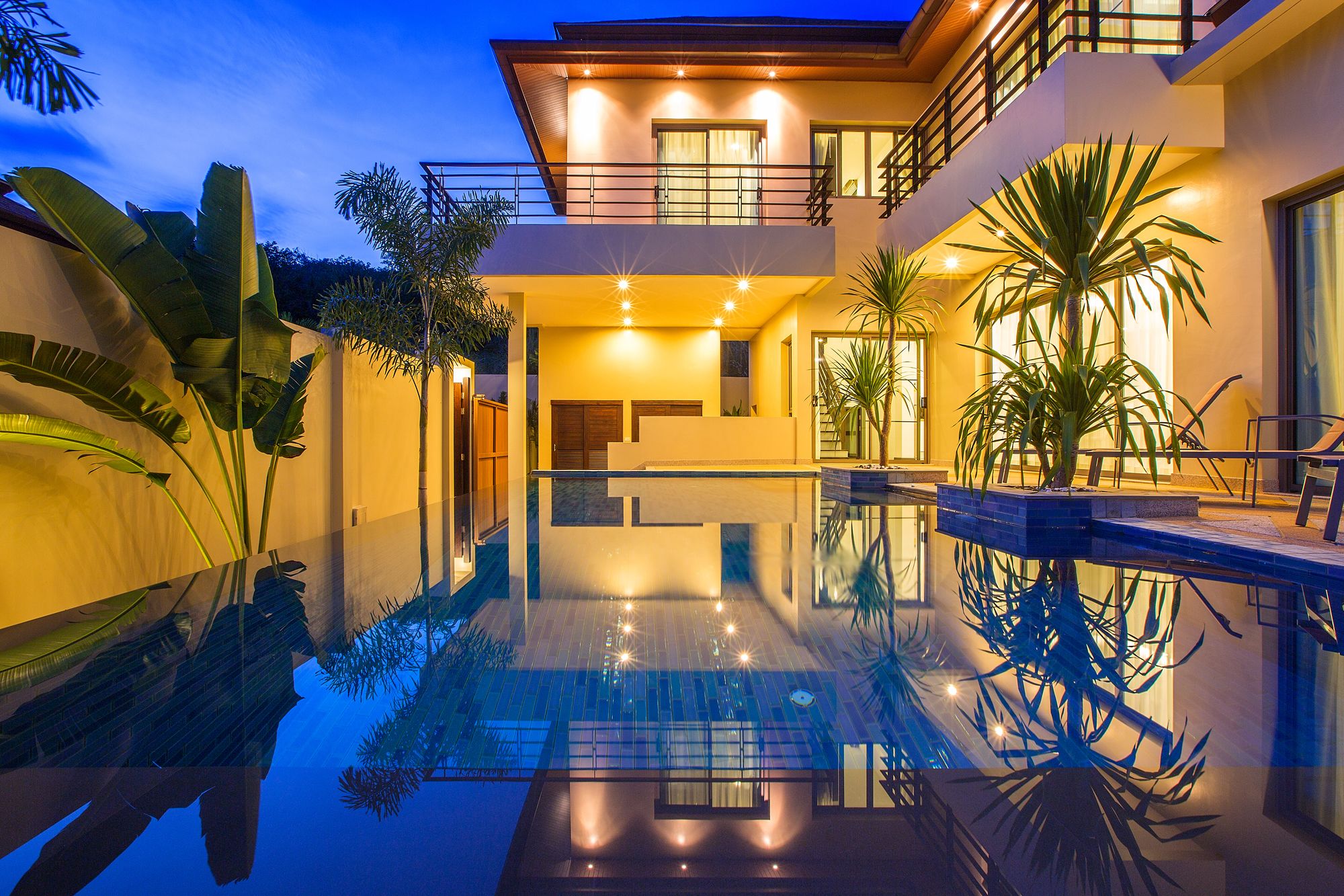 Shanti Estate by Tropiclook