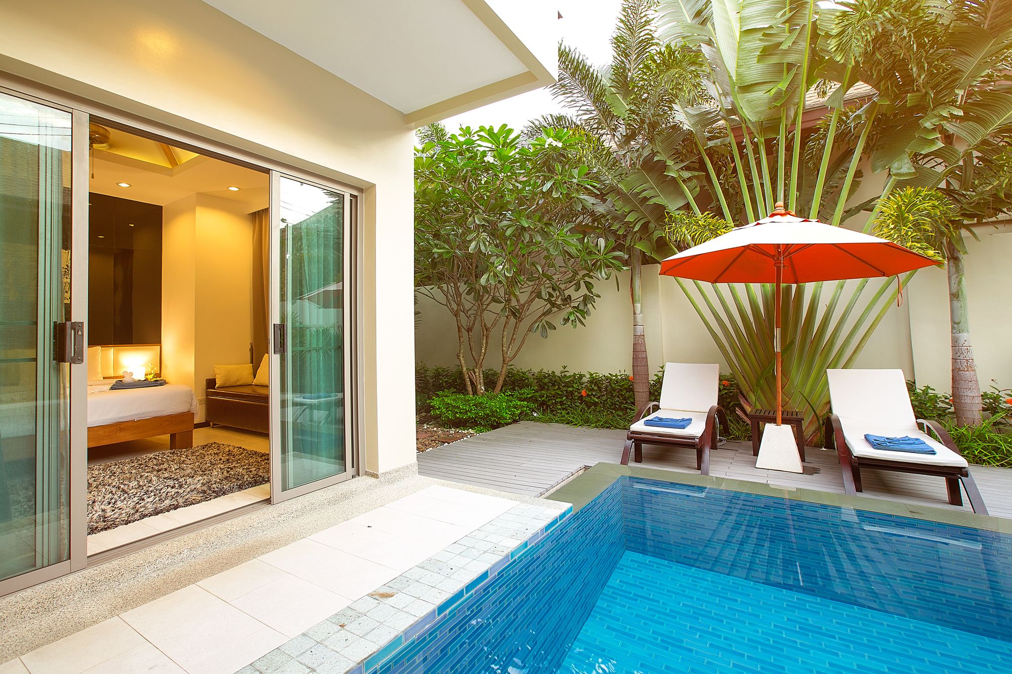 Shanti Estate by Tropiclook