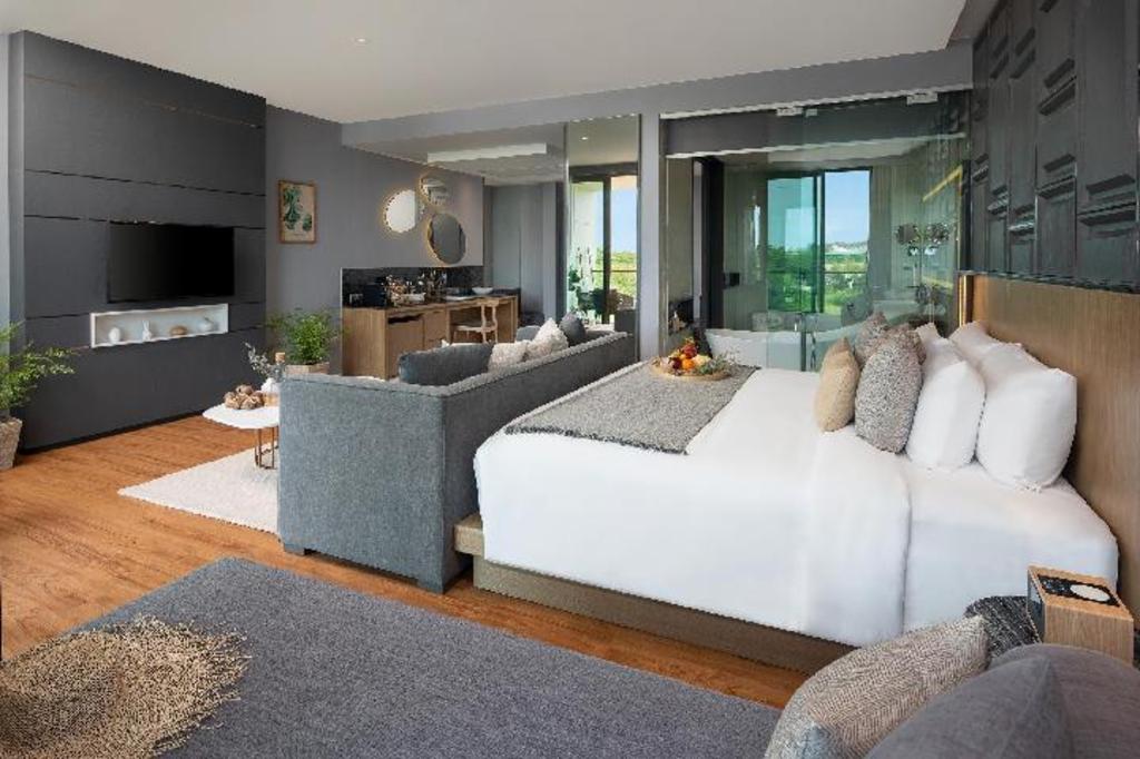 Wyndham Grand Nai Harn Beach Phuket