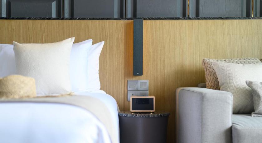 Wyndham Grand Nai Harn Beach Phuket