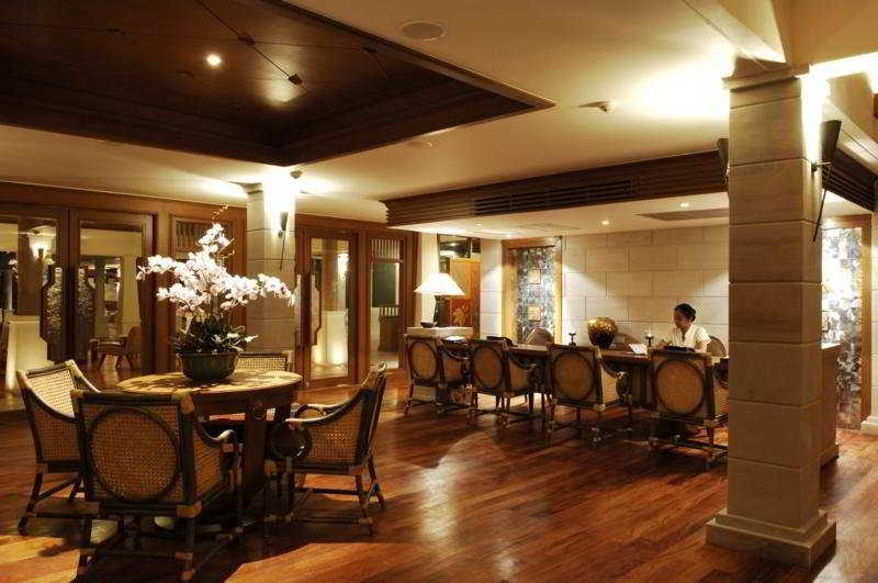 Naithonburi Beach Resort