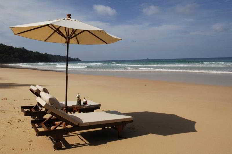 Naithonburi Beach Resort