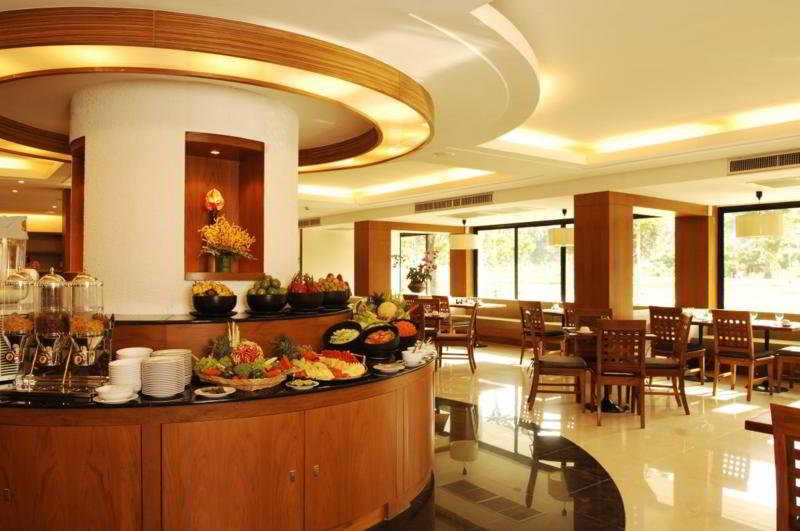Naithonburi Beach Resort
