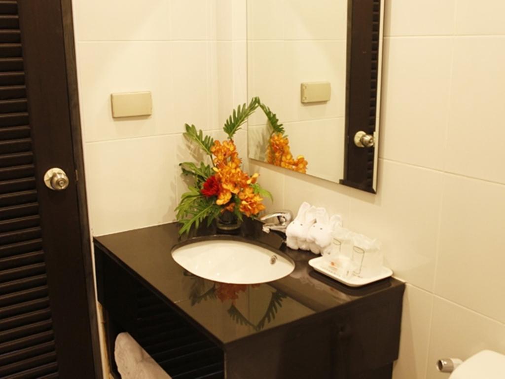 Nai Yang Beach Hotel