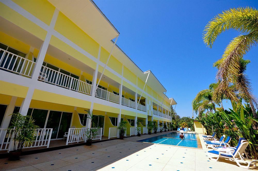 OYO 75361 Phuket Airport Sonwa Resort