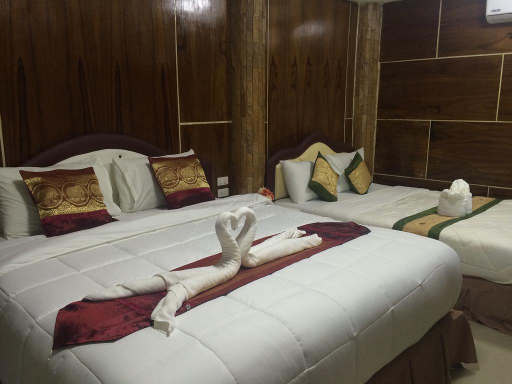 Ruan Mai Nai Yang Beach Resort