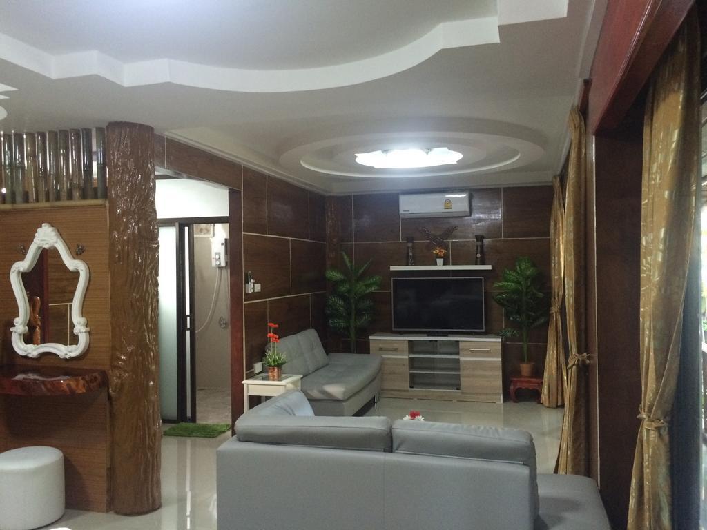 Ruan Mai Nai Yang Beach Resort