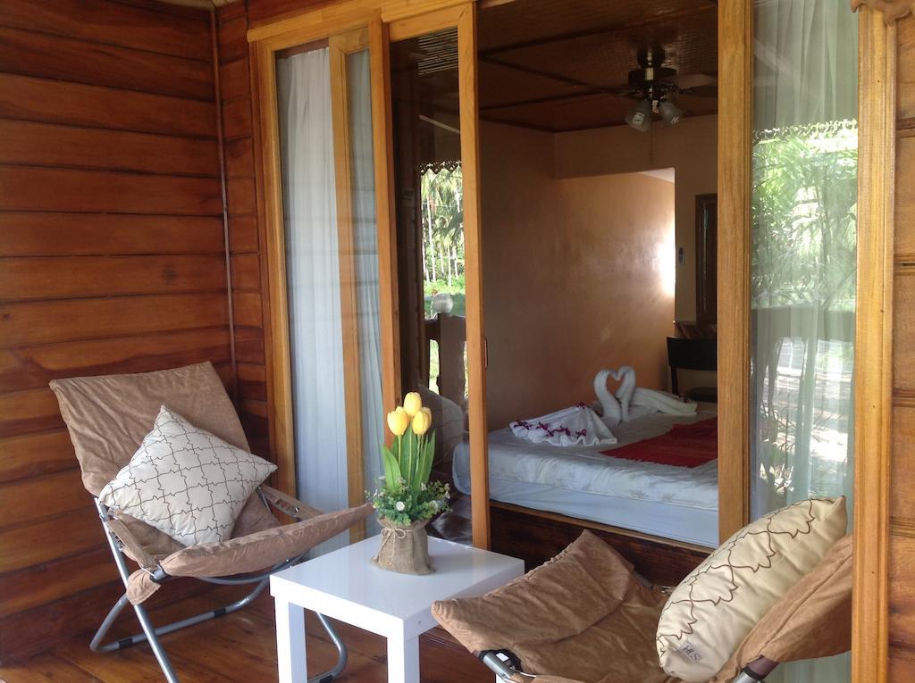 Ruan Mai Nai Yang Beach Resort