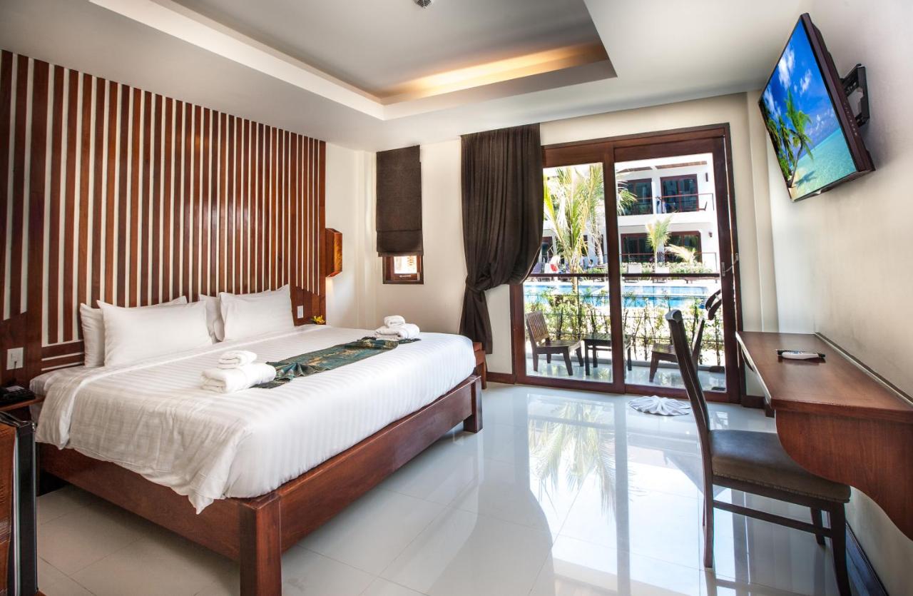 Howard Johnson by Wyndham Phuket Naiyang