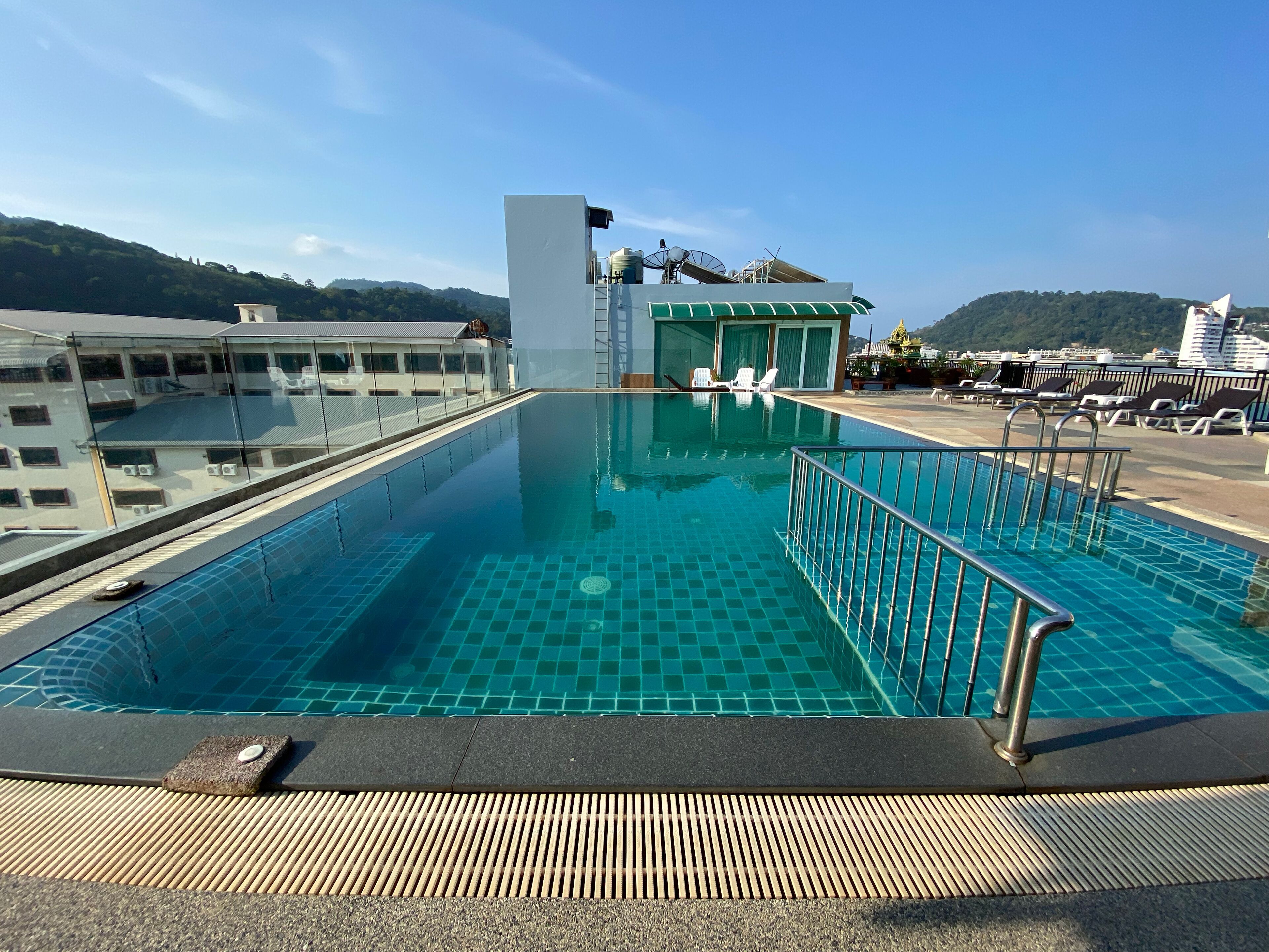 77 Patong Hotel & Spa