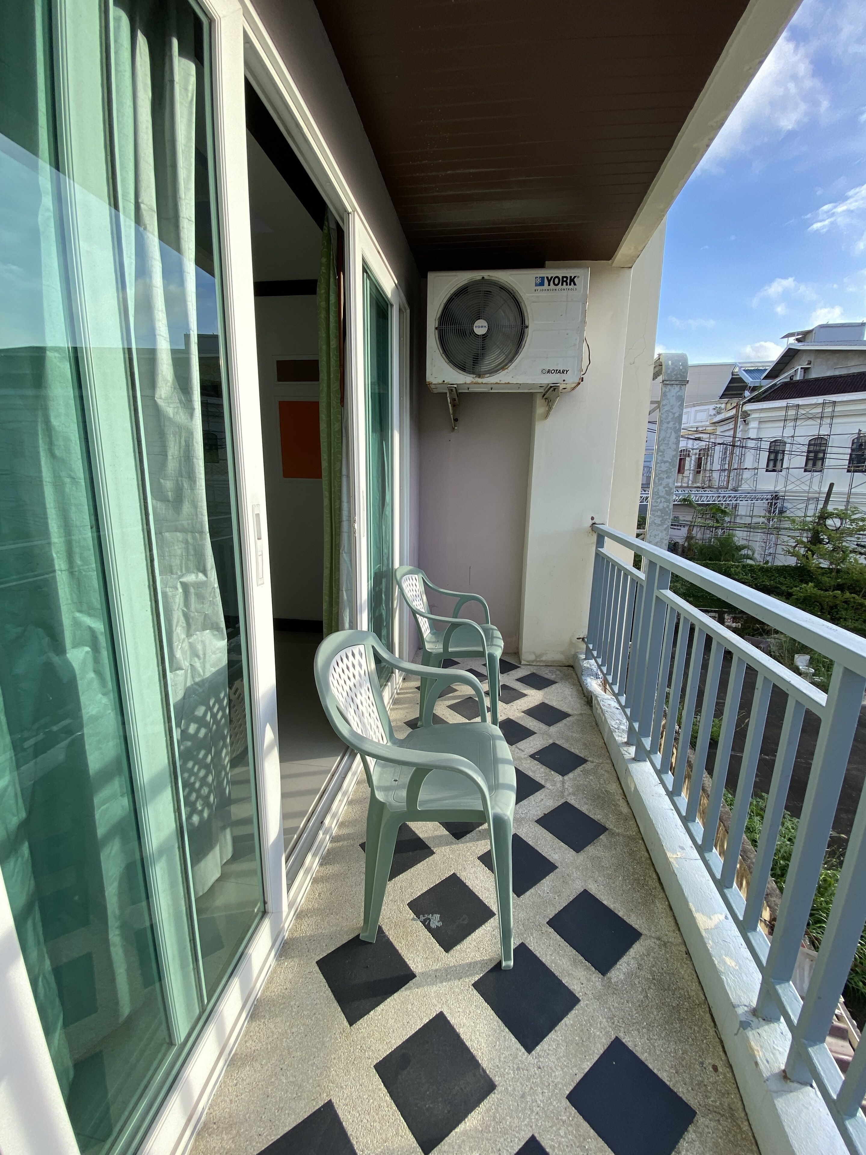 77 Patong Hotel & Spa