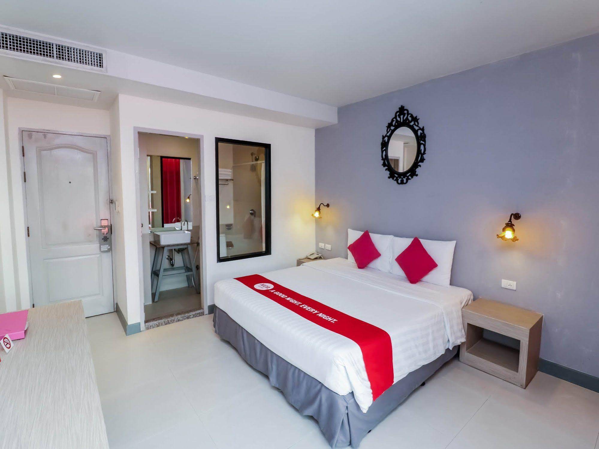 Acca Patong by NIDA Rooms