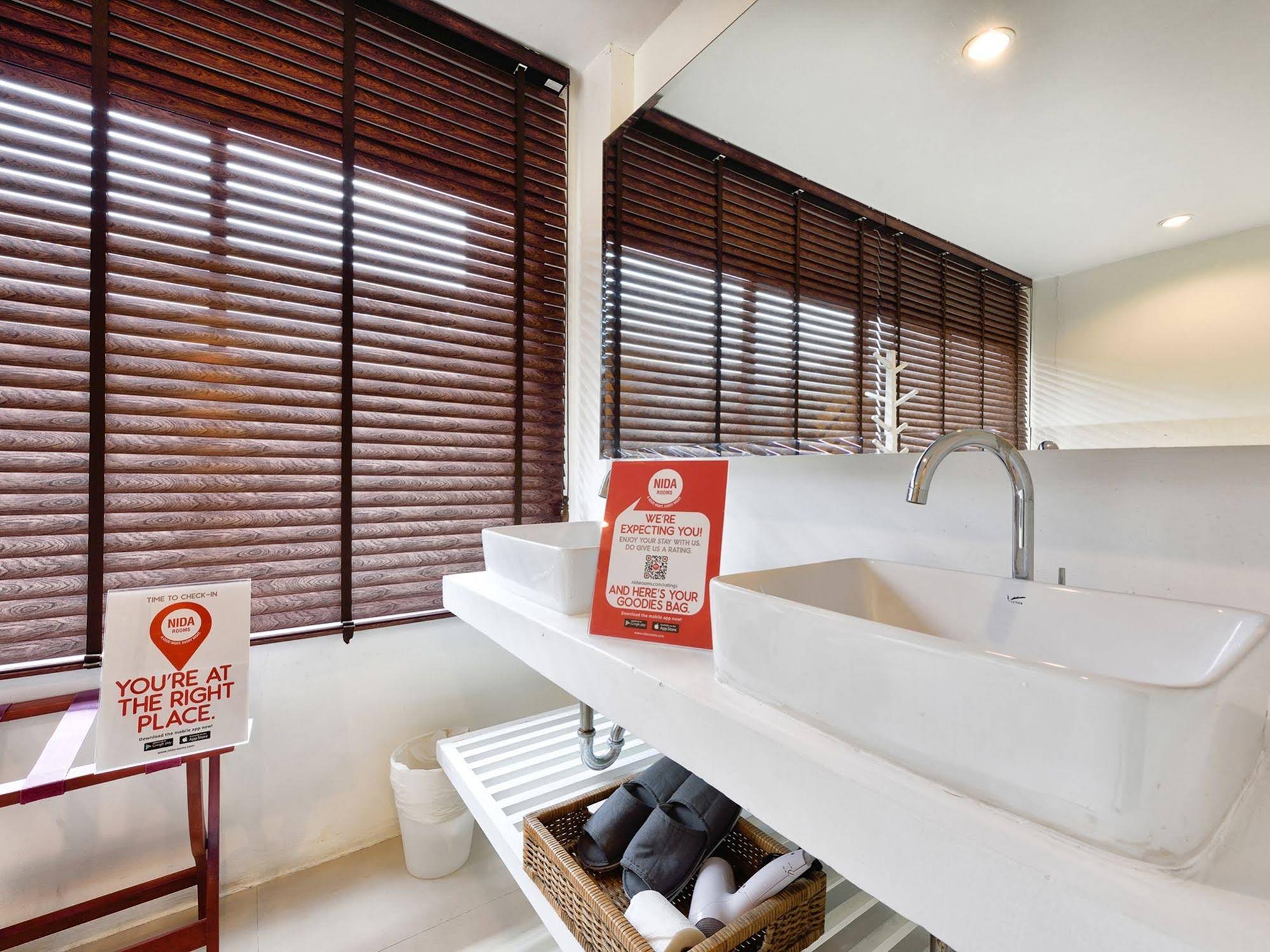 Acca Patong by NIDA Rooms