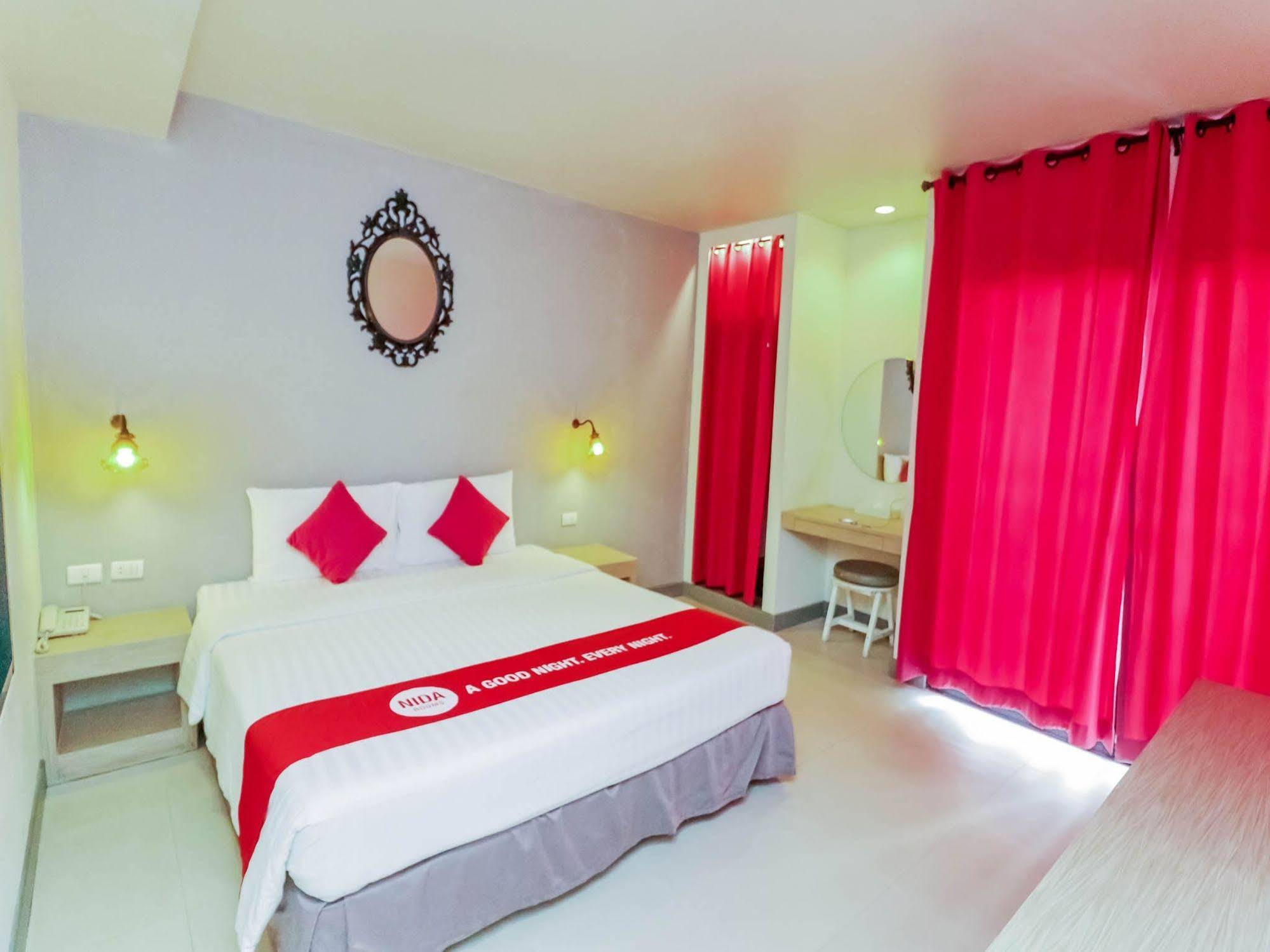 Acca Patong by NIDA Rooms