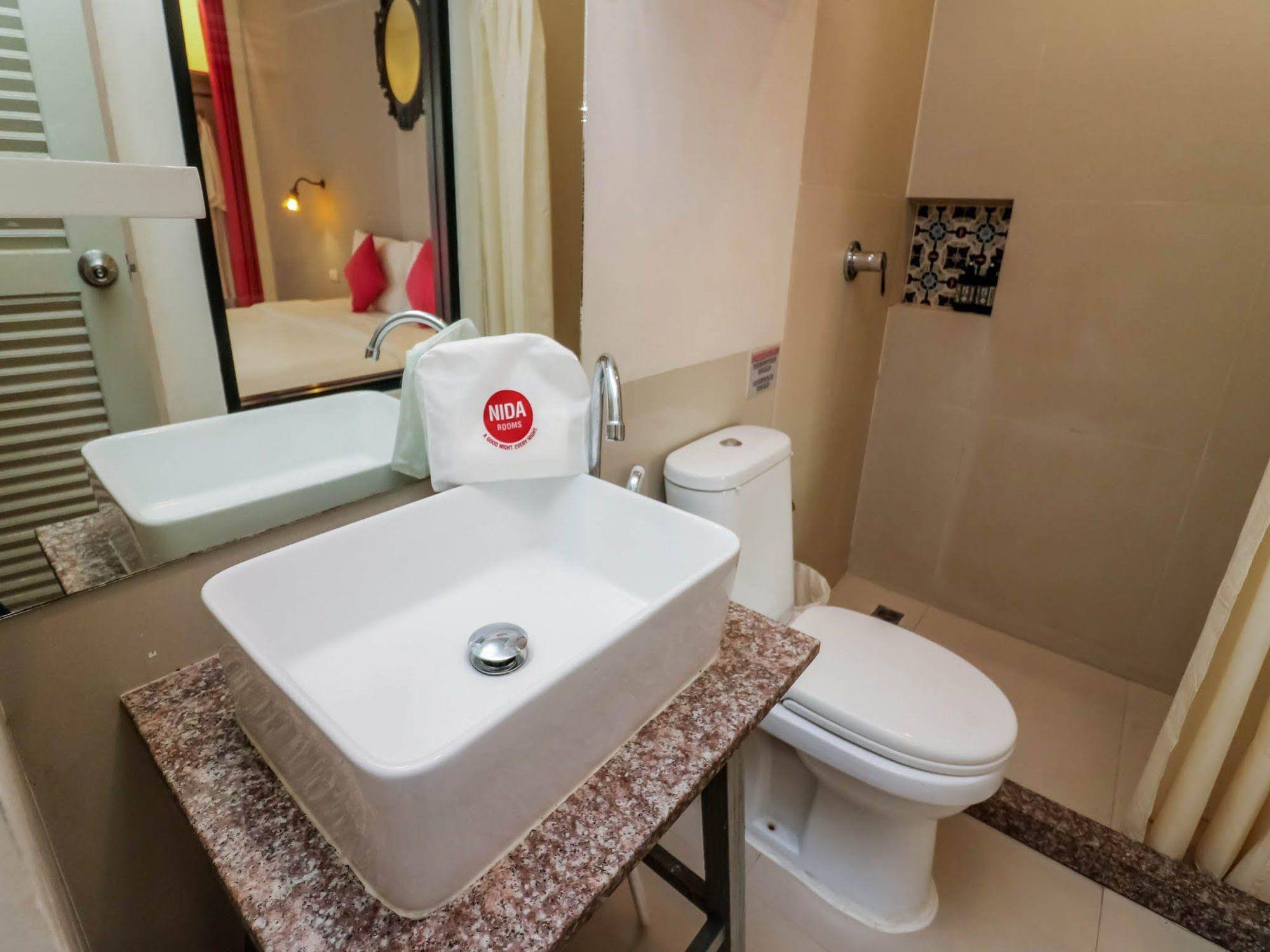 Acca Patong by NIDA Rooms