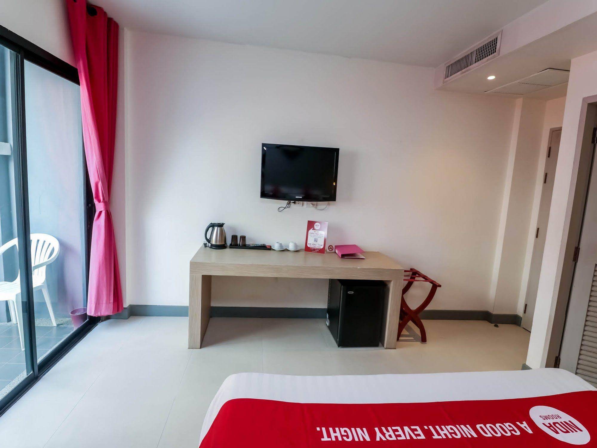 Acca Patong by NIDA Rooms