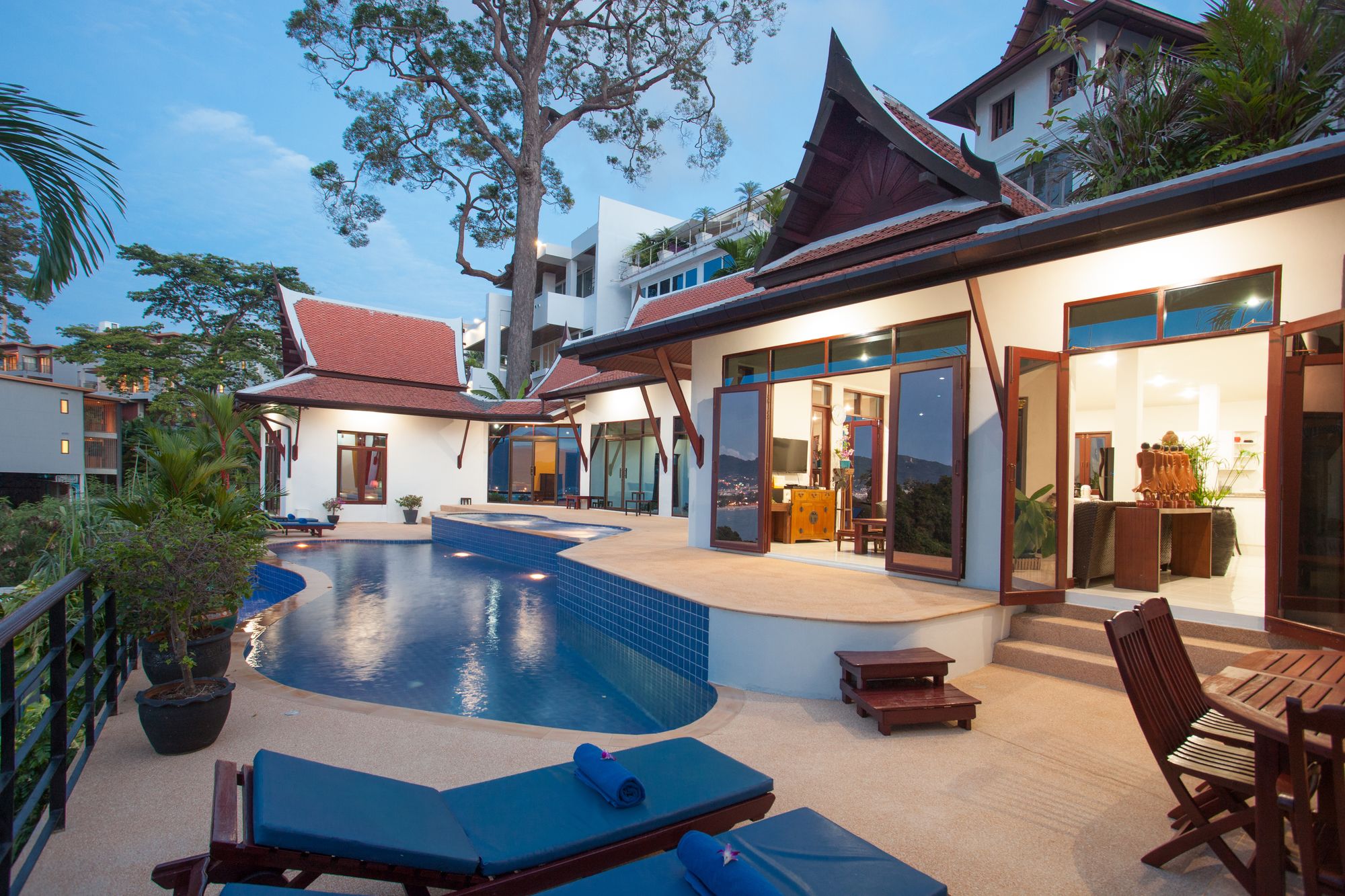 Adent View Villa