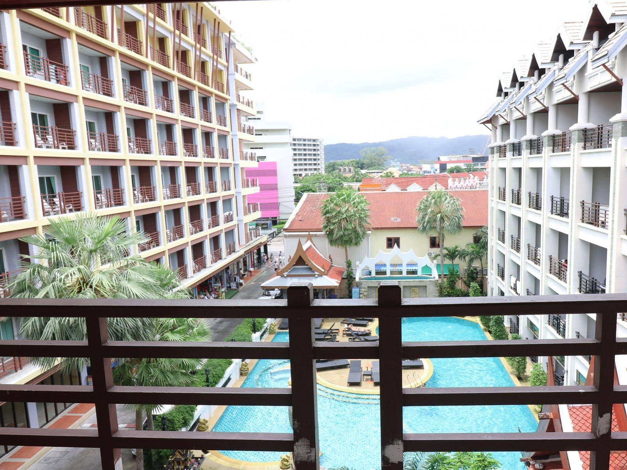 Amata Patong by NIDA Rooms