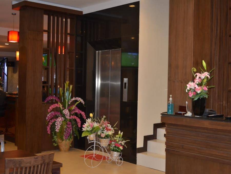Arita House