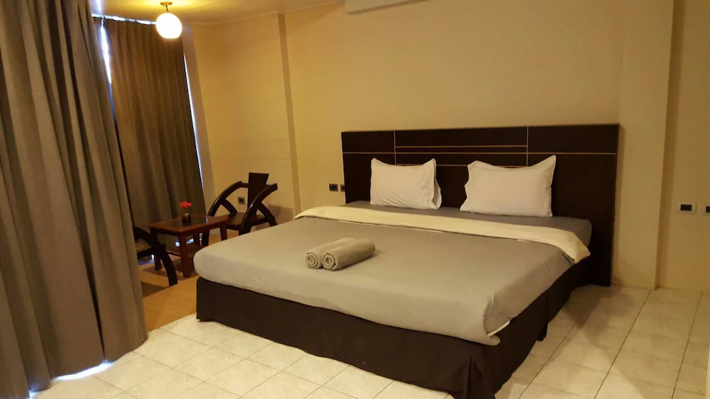 B&B Patong Beach House
