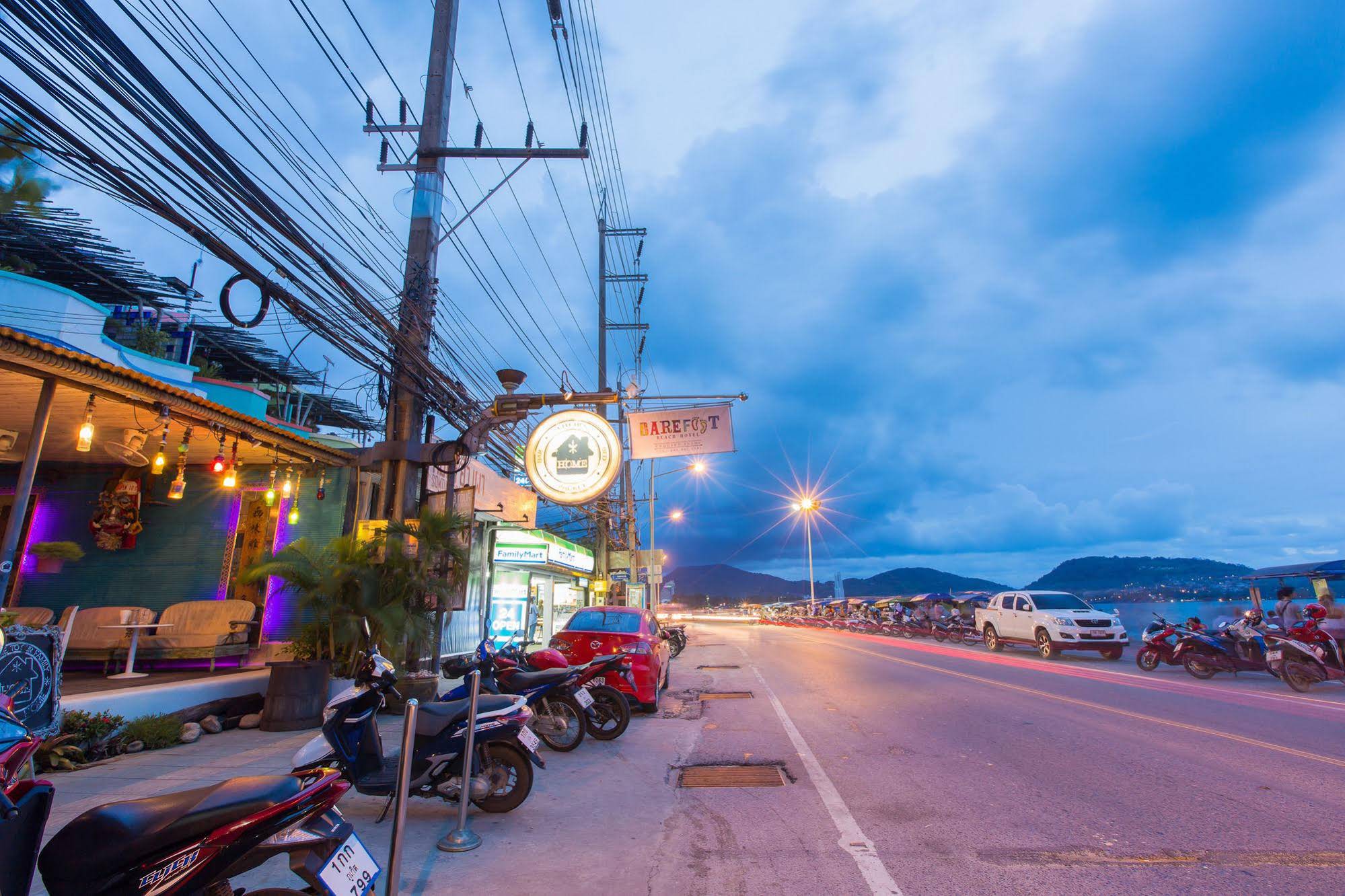Barefoot Hotel Kalim Beach Front