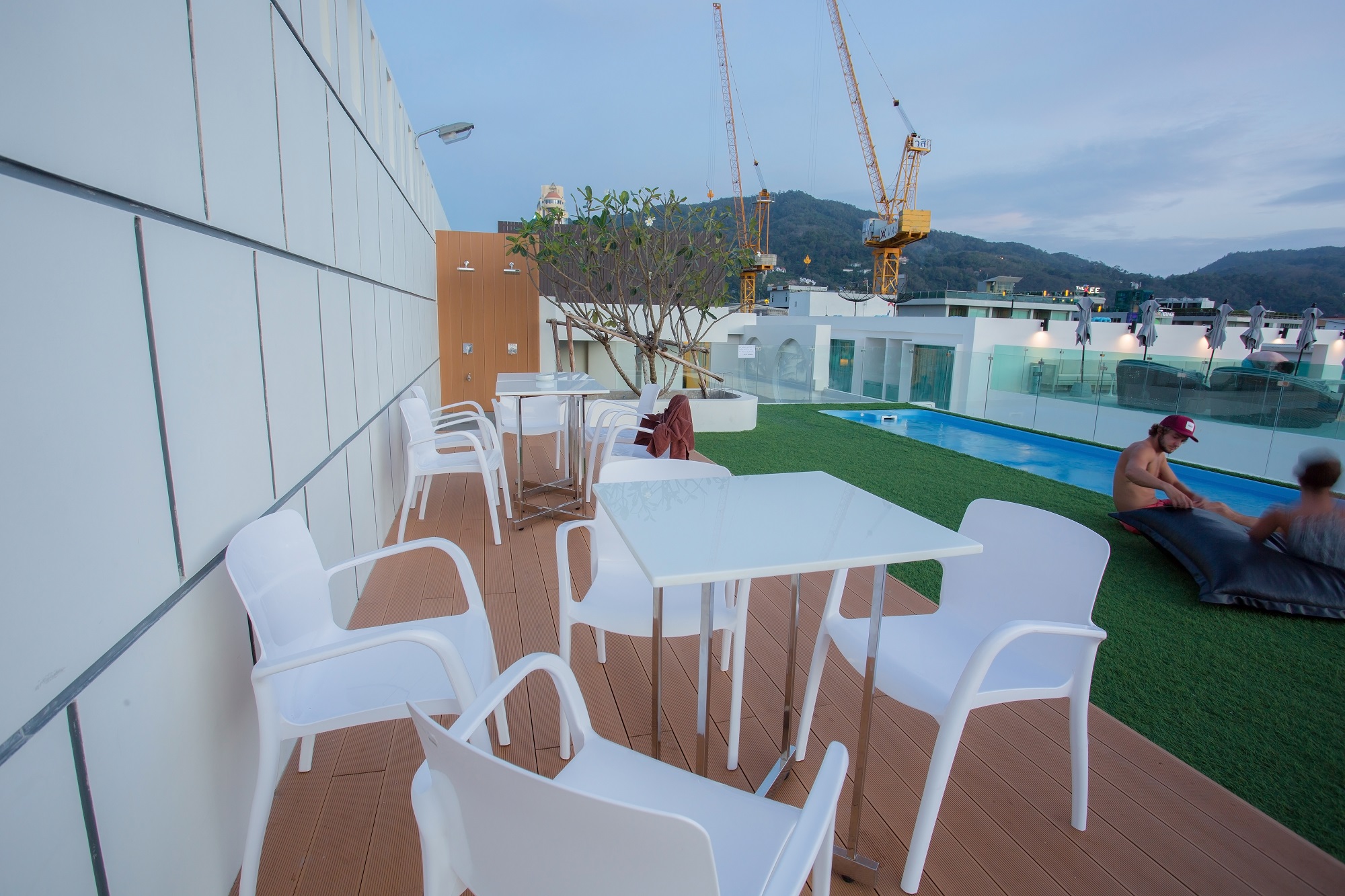 BearPacker Patong Hostel