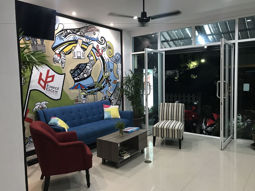 Bedbox Guesthouse And Hostel