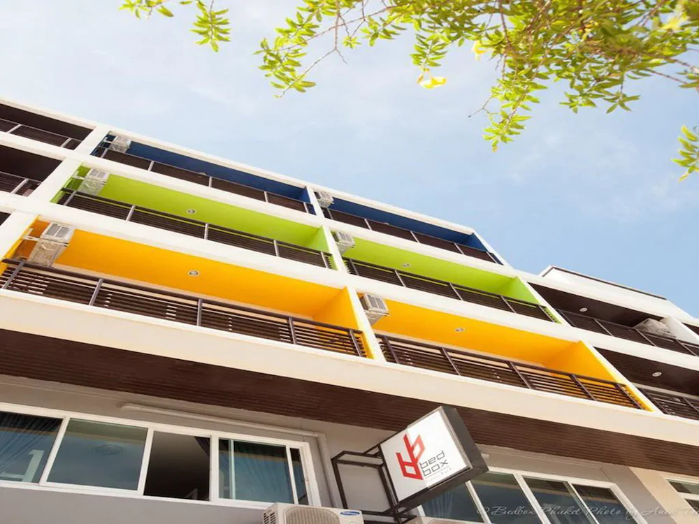 Bedbox Guesthouse And Hostel