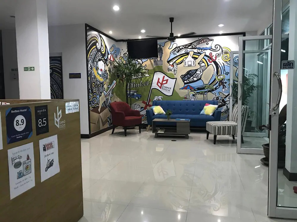 Bedbox Guesthouse And Hostel