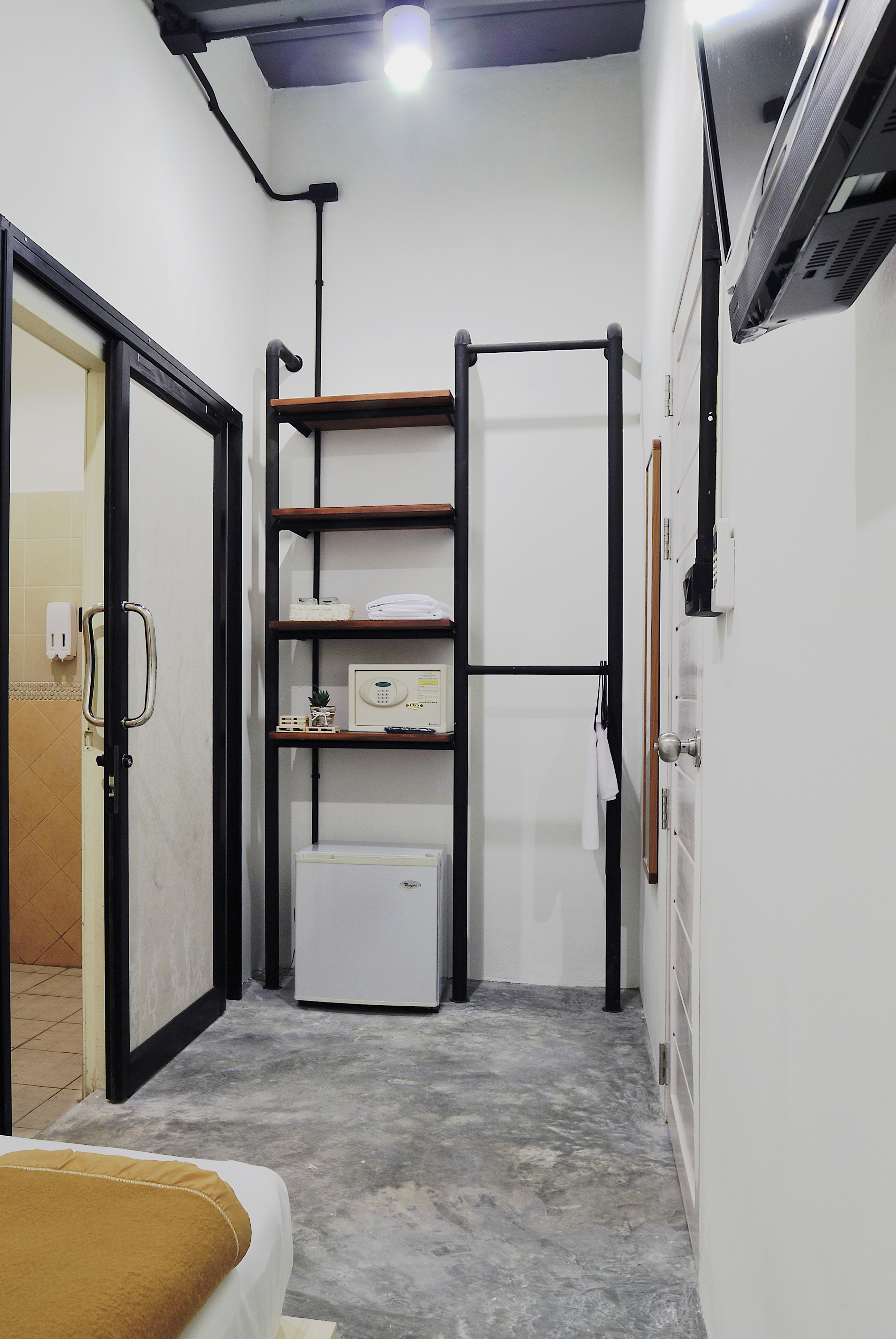 Beds Patong Buget Hotel