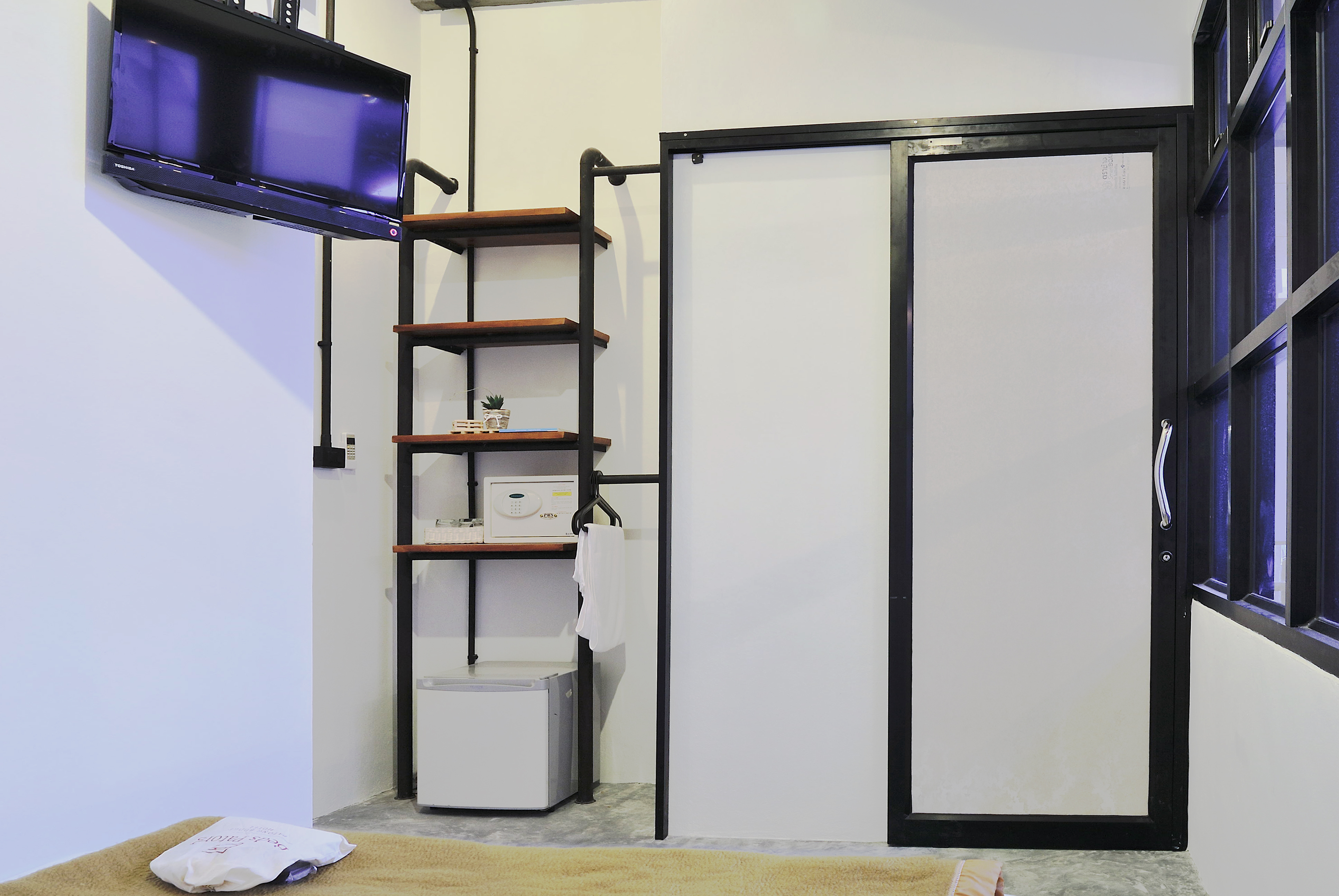 Beds Patong Buget Hotel